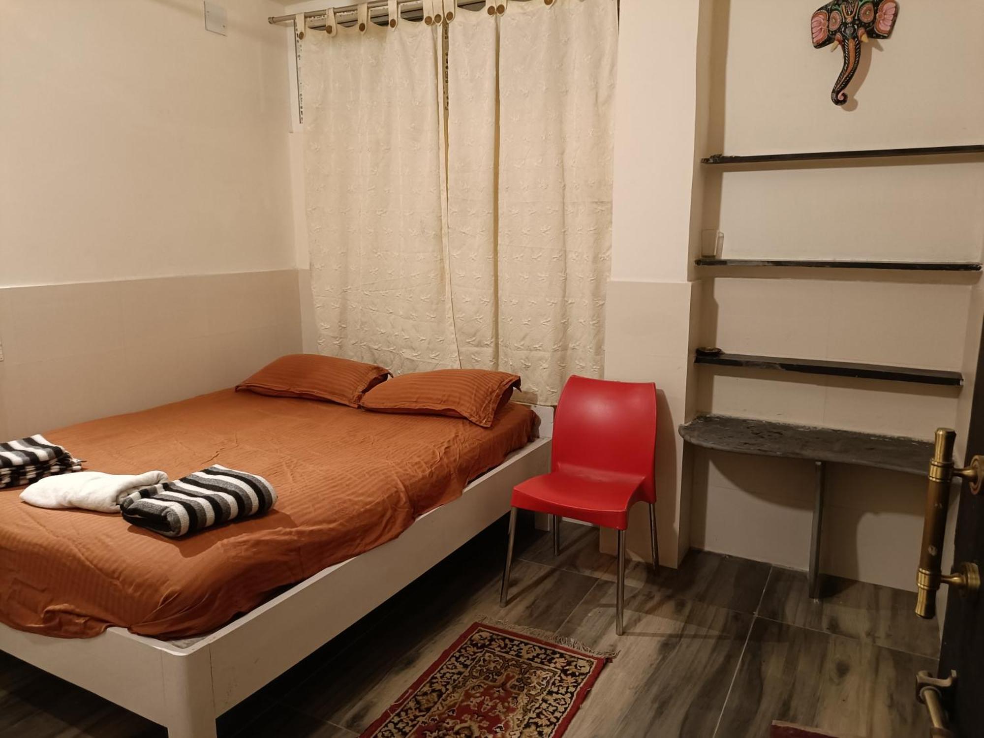 Nirman 5 Minutes Walk To * Puri