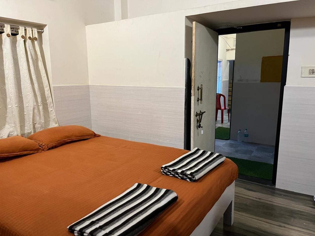 Nirman 5 Minutes Walk To Homestay Puri