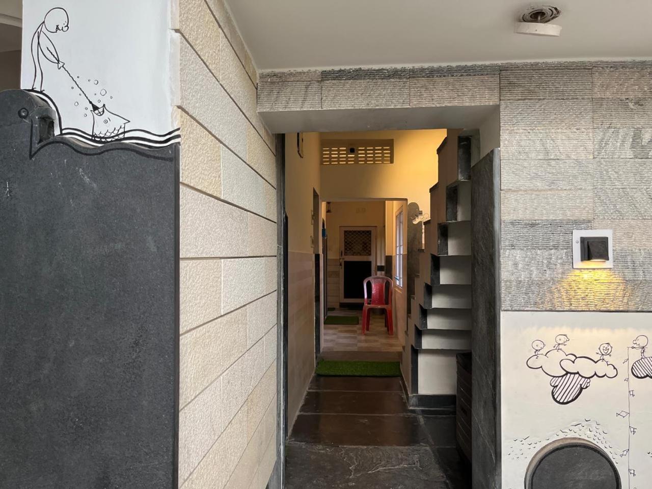 Nirman 5 Minutes Walk To Homestay